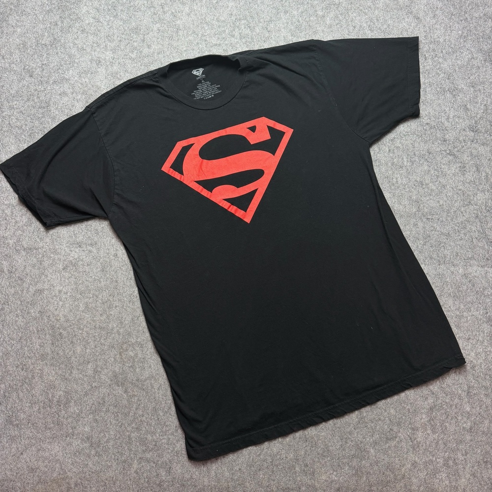 Superman Shirt Mens XL Black Red Logo Graphic Tee Superhero DC Comics Shield